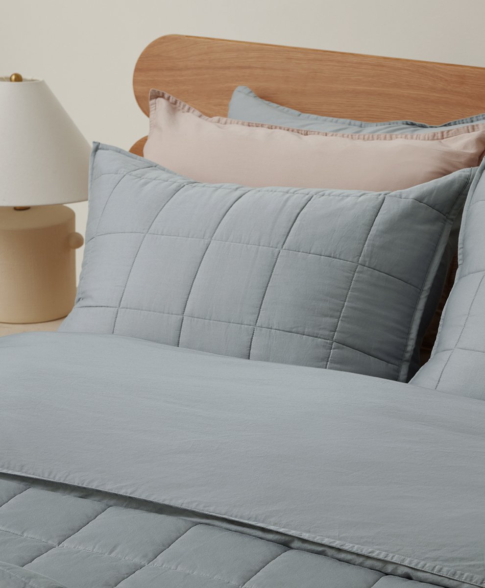 PILLOWS & PILLOWS COVER