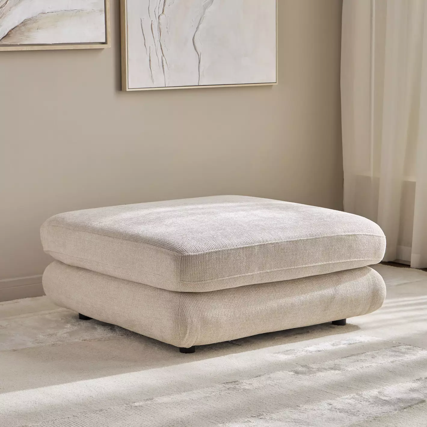 FLOOR CUSHION